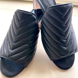 Karl Lagerfeld Henley Sandal size 7.5